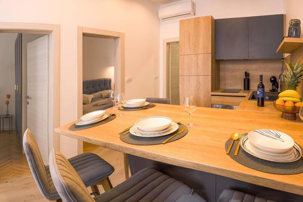 Luksuzni Apartman Ribica U Samom Centru Grada Split Eksteriør billede
