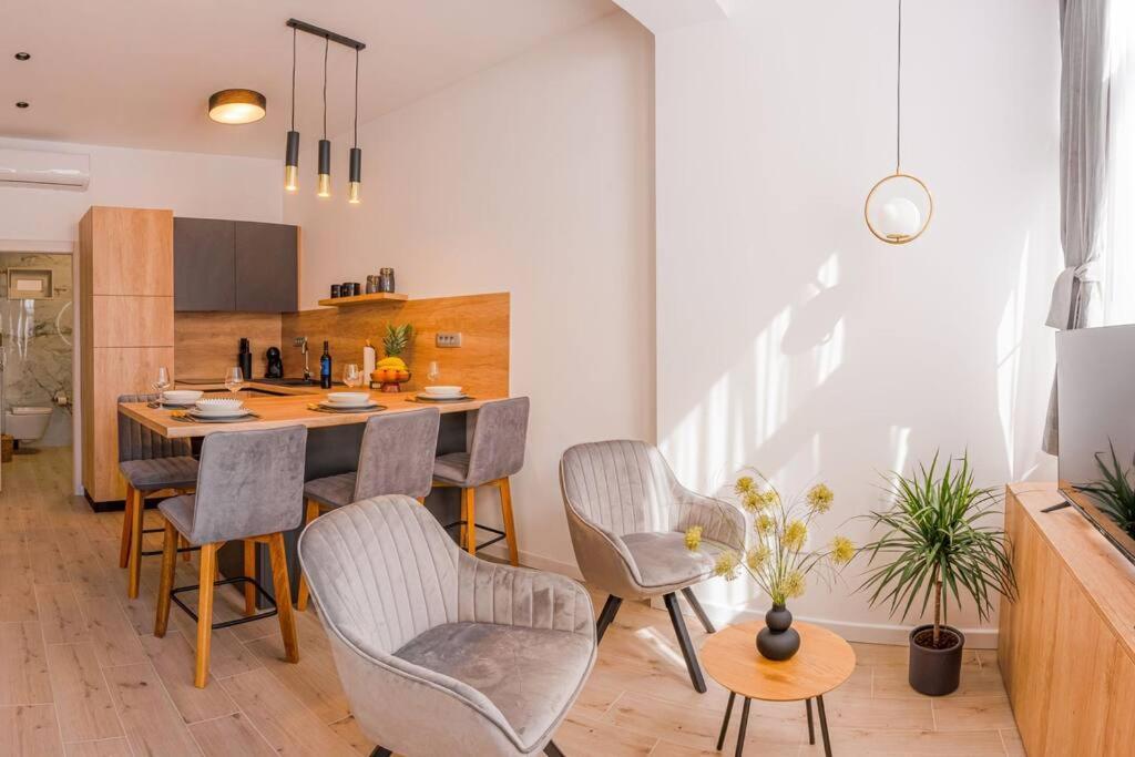 Luksuzni Apartman Ribica U Samom Centru Grada Split Eksteriør billede